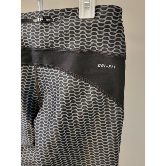 Nike Leggings - Picture 4 of 5